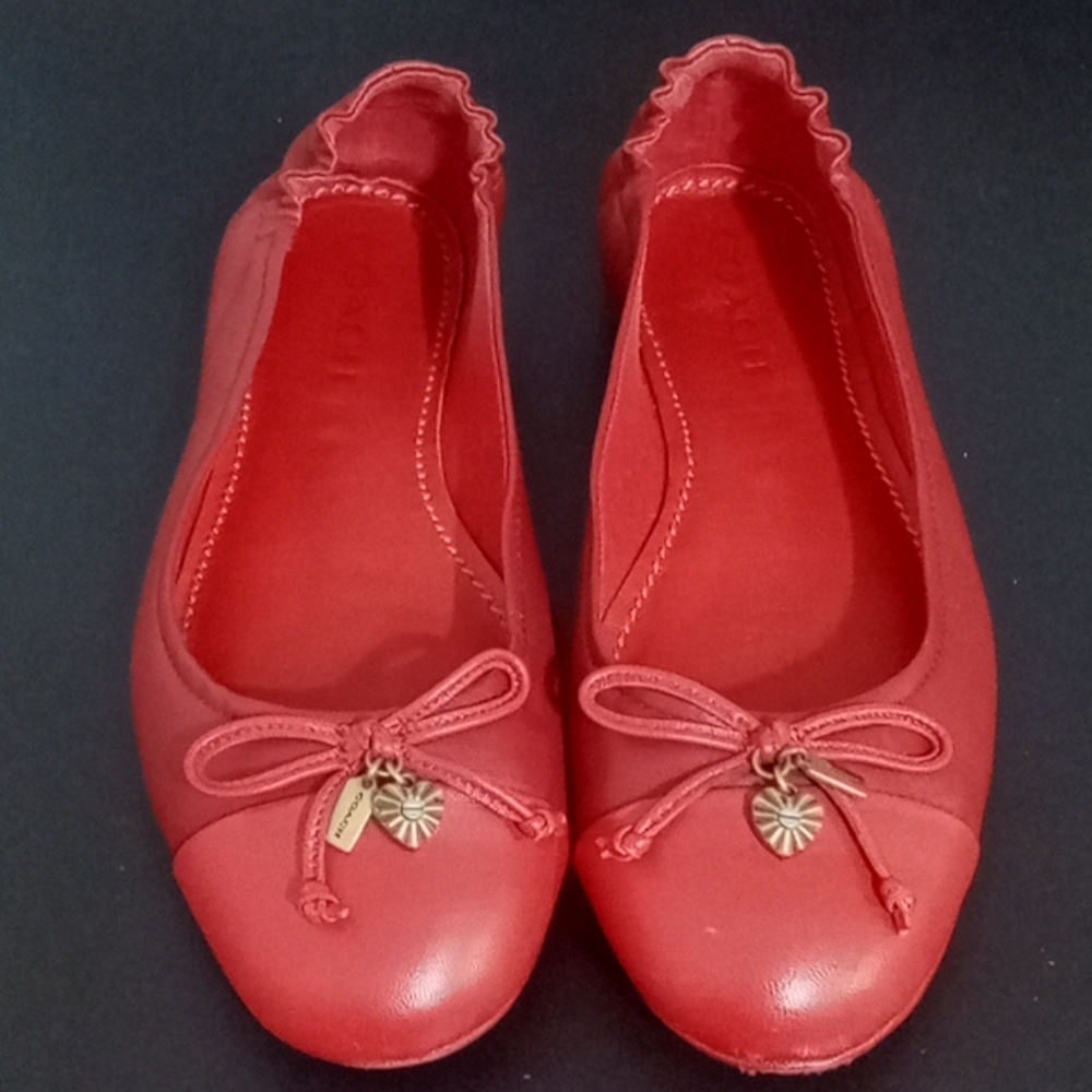 Coach flats